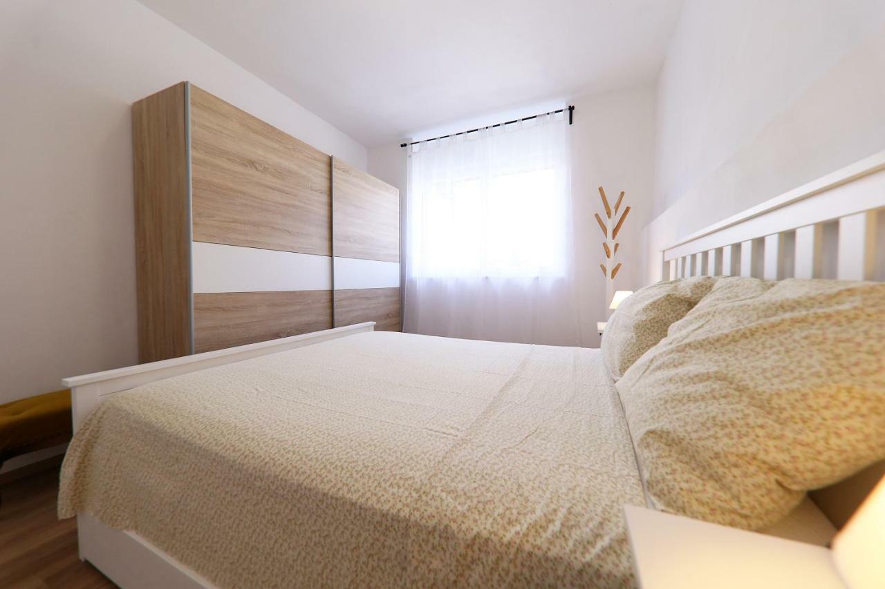 Apartman Dana Zadar Bagian luar foto