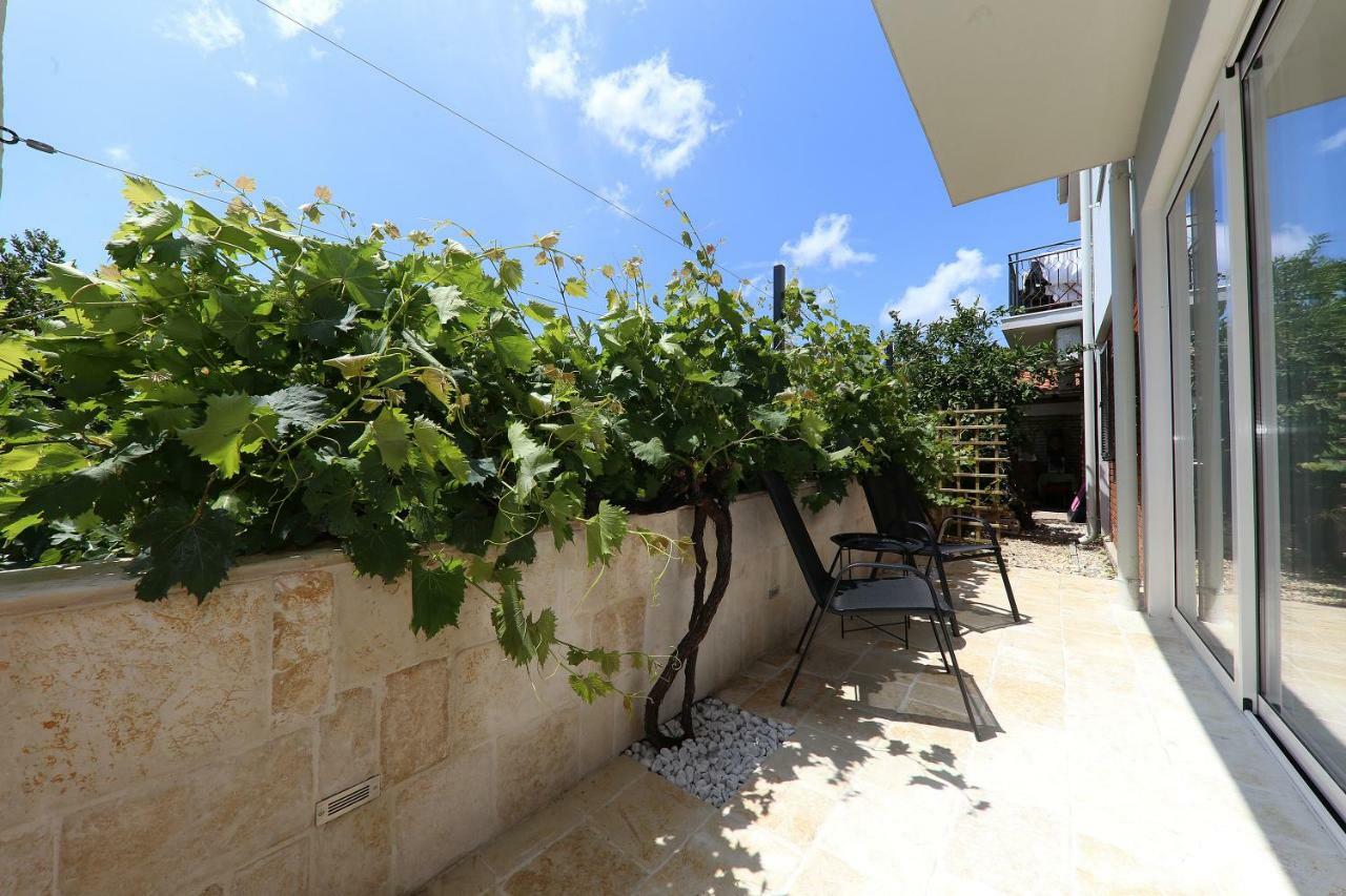 Apartman Dana Zadar Bagian luar foto